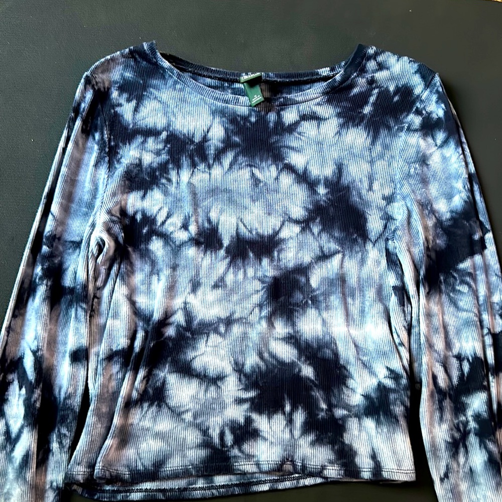 Blue tie dye long sleeve